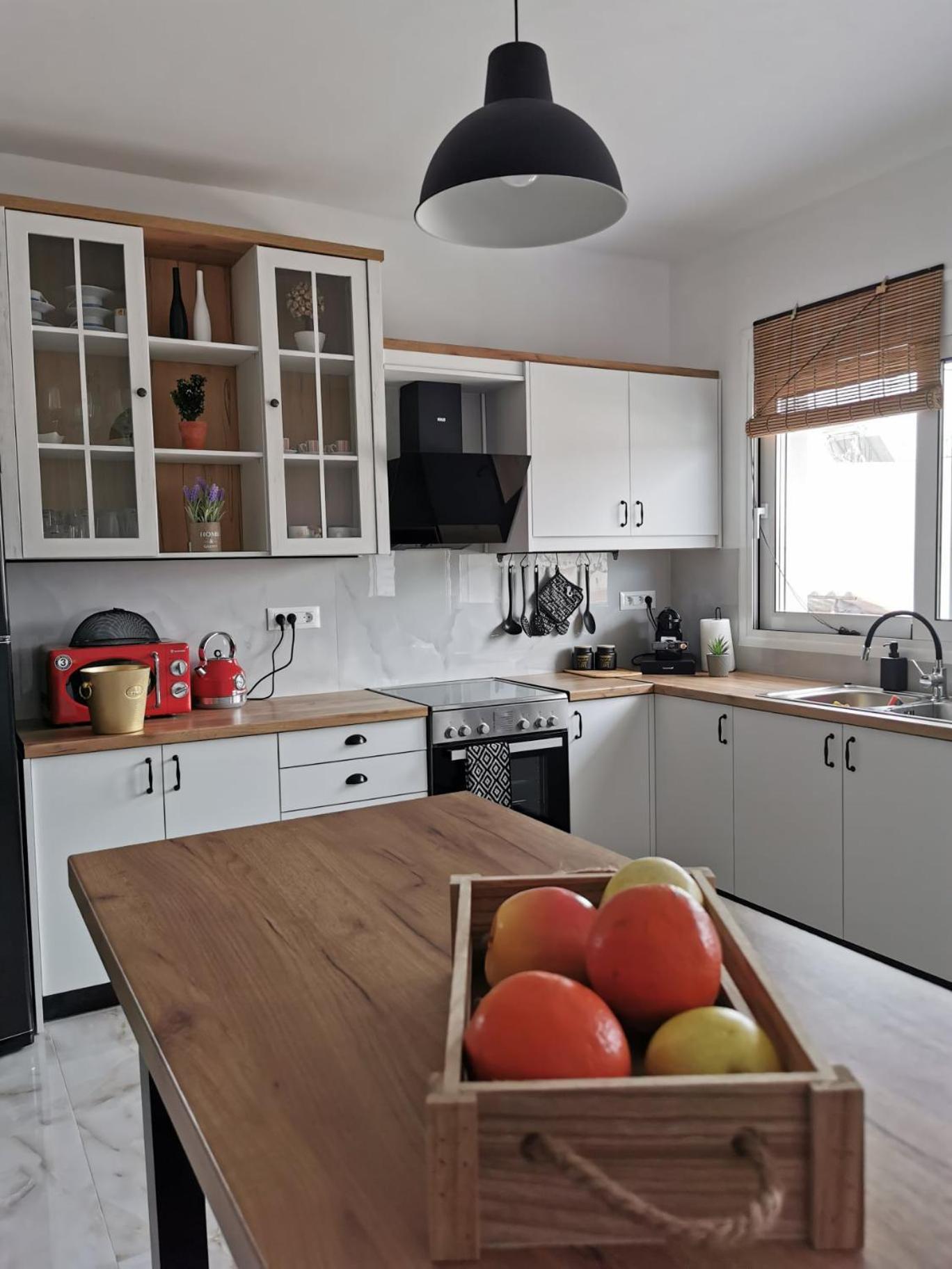 Apartament Mika's B Luxury House Near Faliraki
