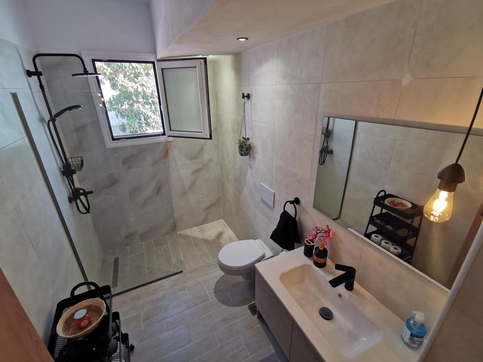 Mika's B Luxury House Near Faliraki Apartment *