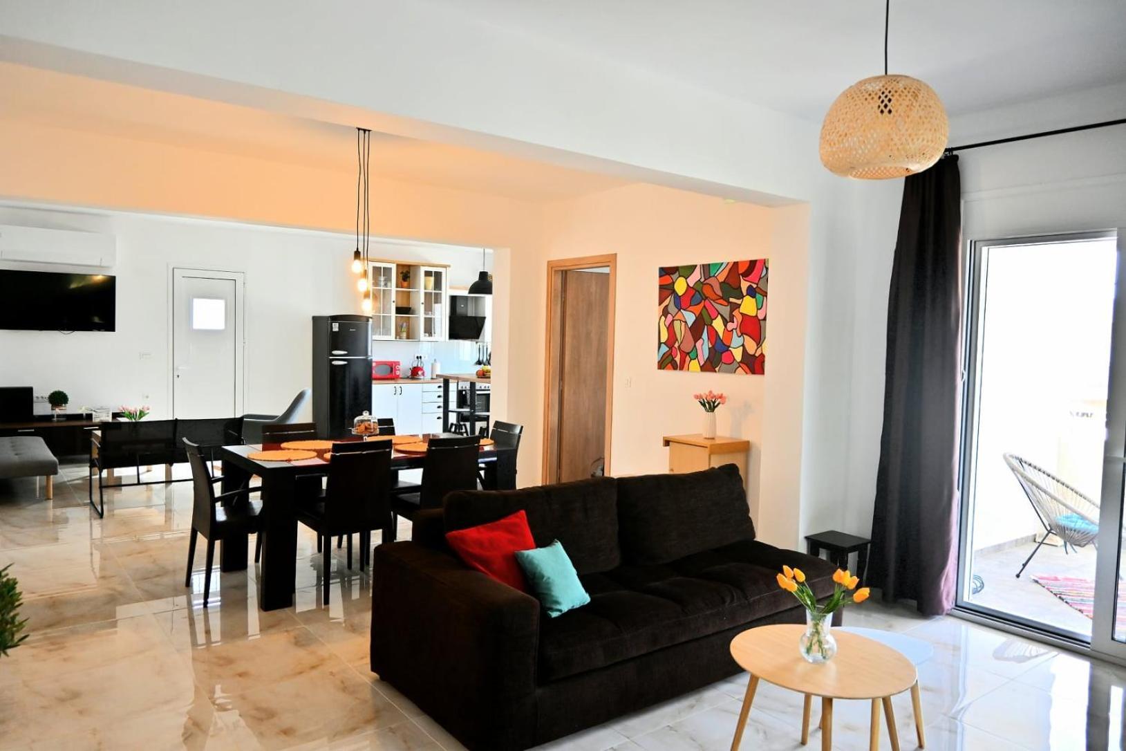 Mika's B Luxury House Near Faliraki * Kalithies